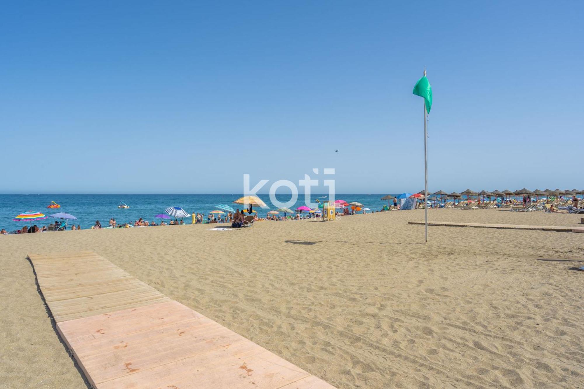 Apartamento Plaza Espana فوينخيرولا المظهر الخارجي الصورة