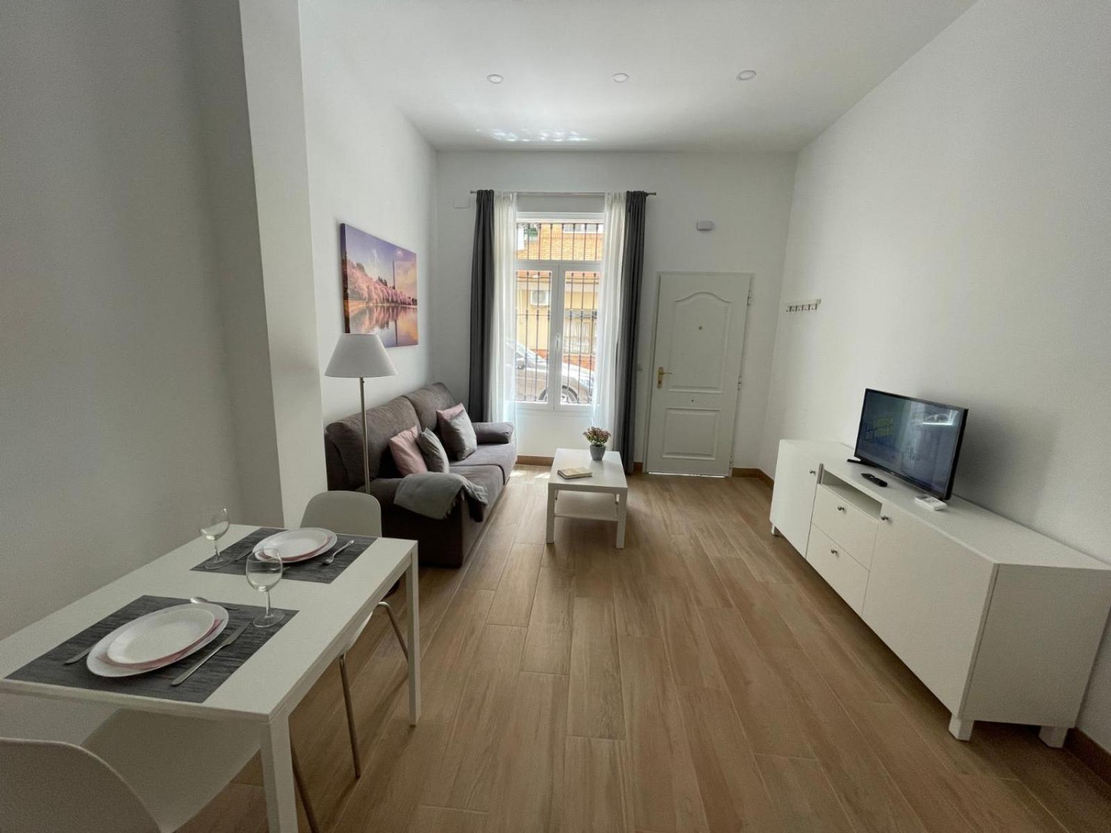 Apartamento Plaza Espana فوينخيرولا المظهر الخارجي الصورة