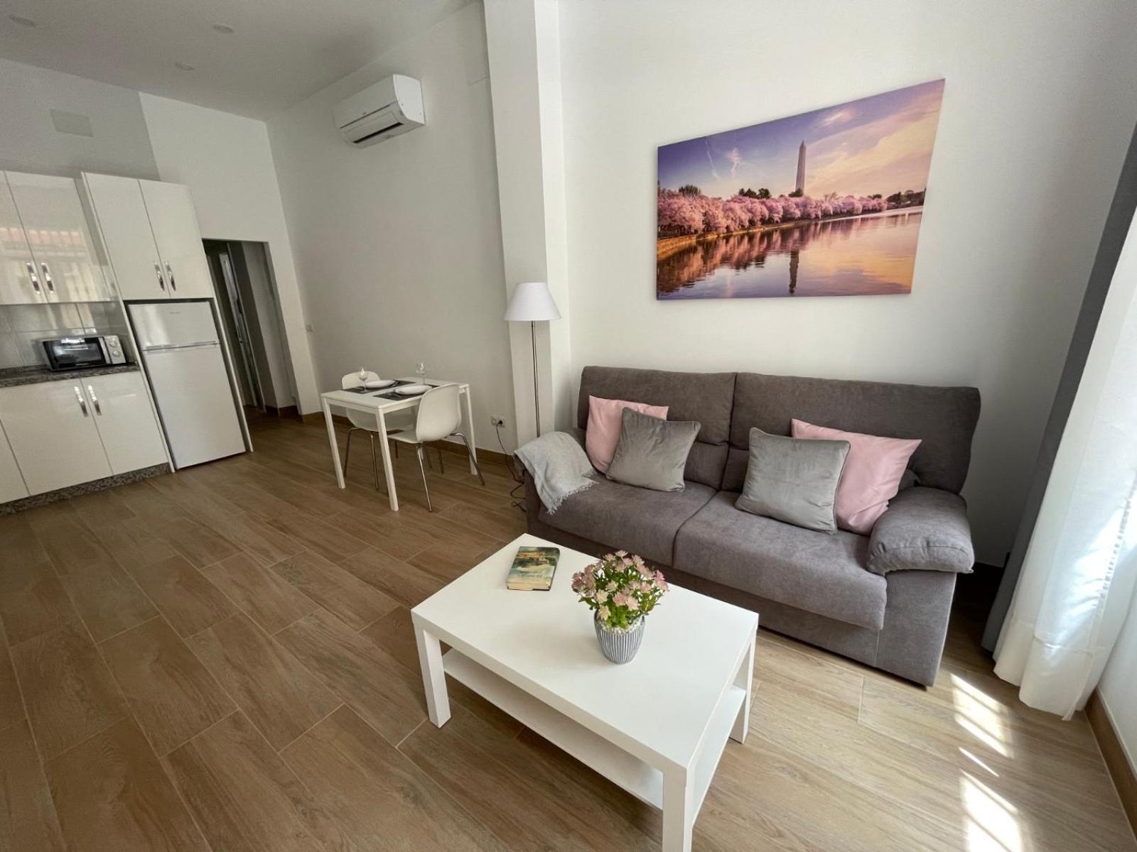 Apartamento Plaza Espana فوينخيرولا المظهر الخارجي الصورة